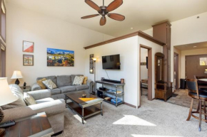 2795 Slopeside condo